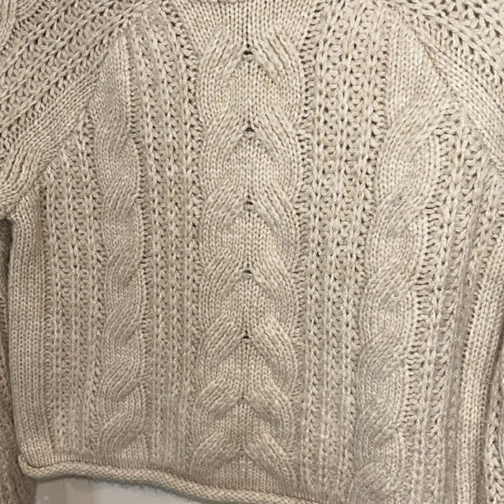 Universal Threads tan knit cropped sweater size xsmall - Picture 3 of 5